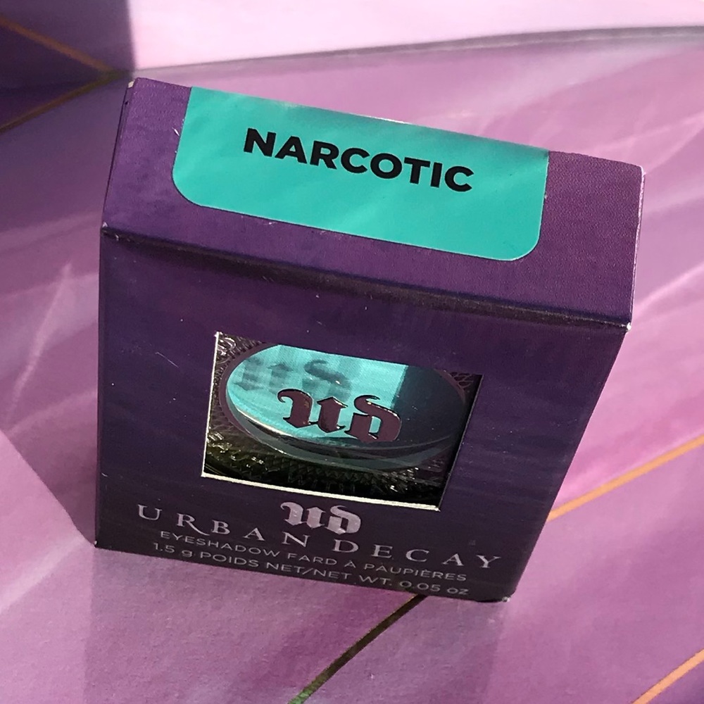 NIB Urban Decay Eyeshadow in shade Narcotic